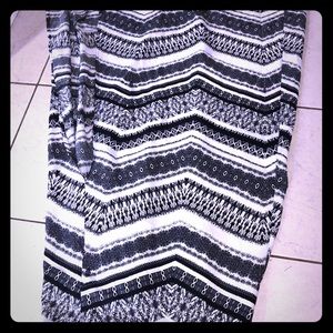 Black and white maxi dress with a slit up leg